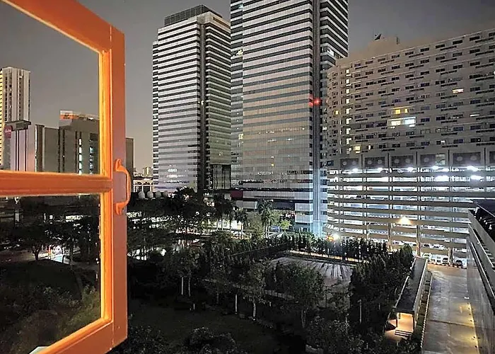 13 Coins Tower Ratchada