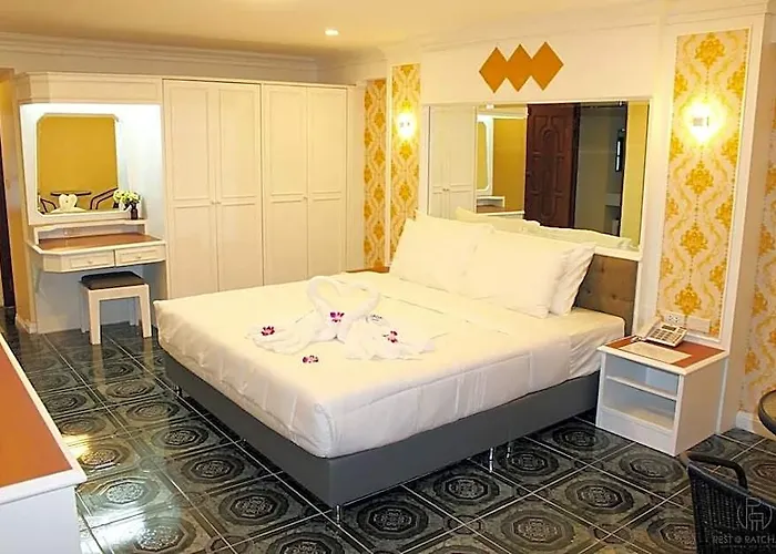 Hotel 13 Coins Tower Ratchada 2*